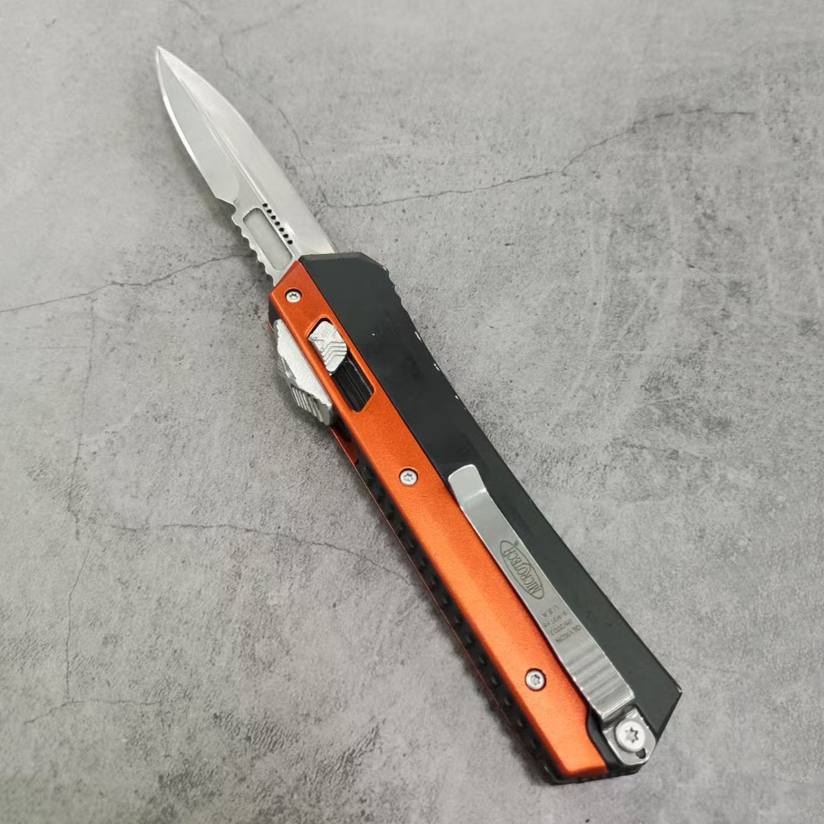 Tri-Side X-Button Auto Fidget Taschenmesser, Premium D2 Doppelklinge TC4 Titanlegierung Clip Nylonscheide für EDC Harteinsatz Sammlung