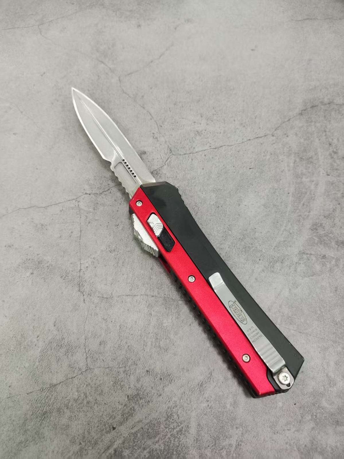 Schlangenkönig-Geradsprungmesser