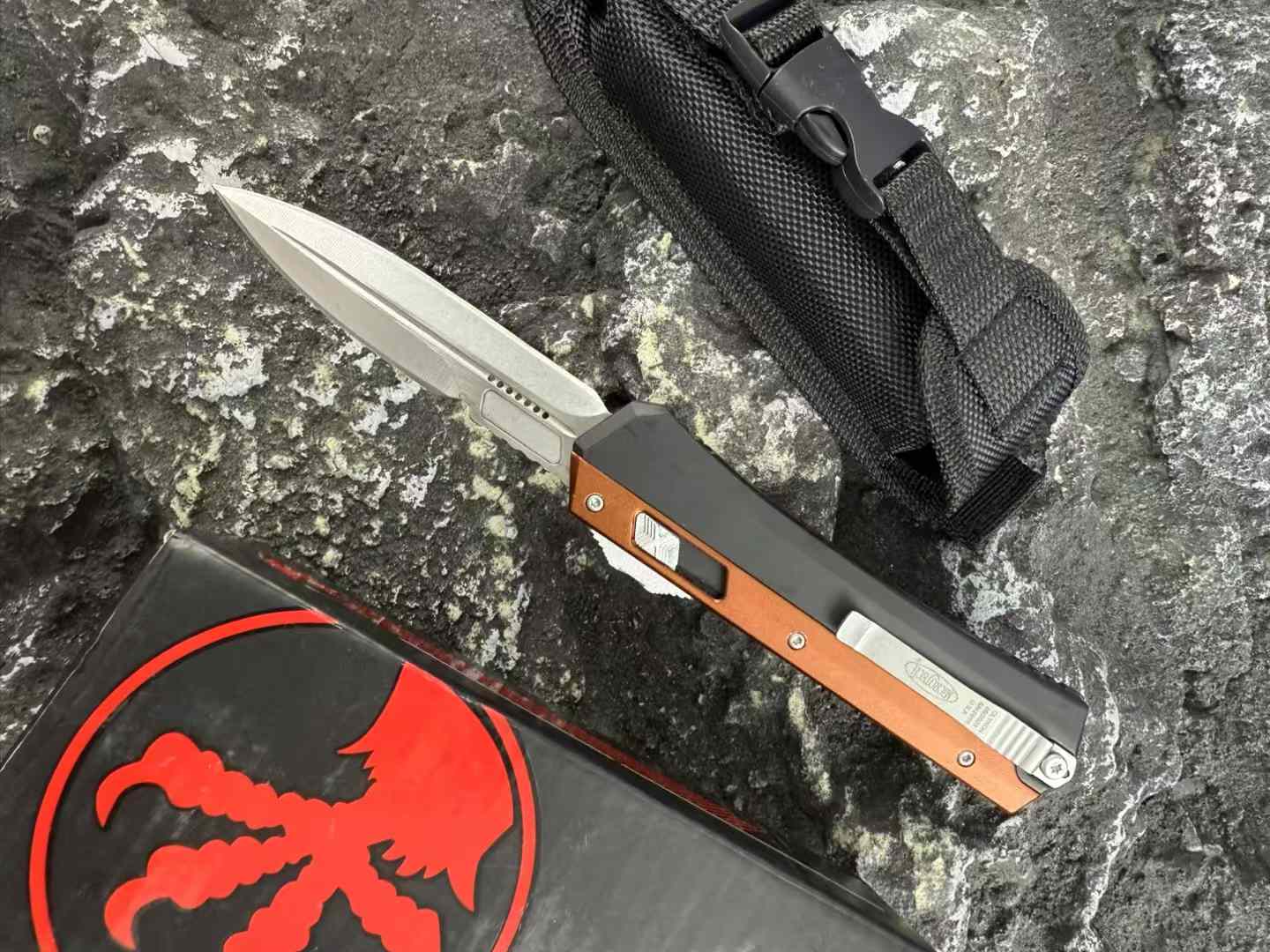 Schlangenkönig-Geradsprungmesser